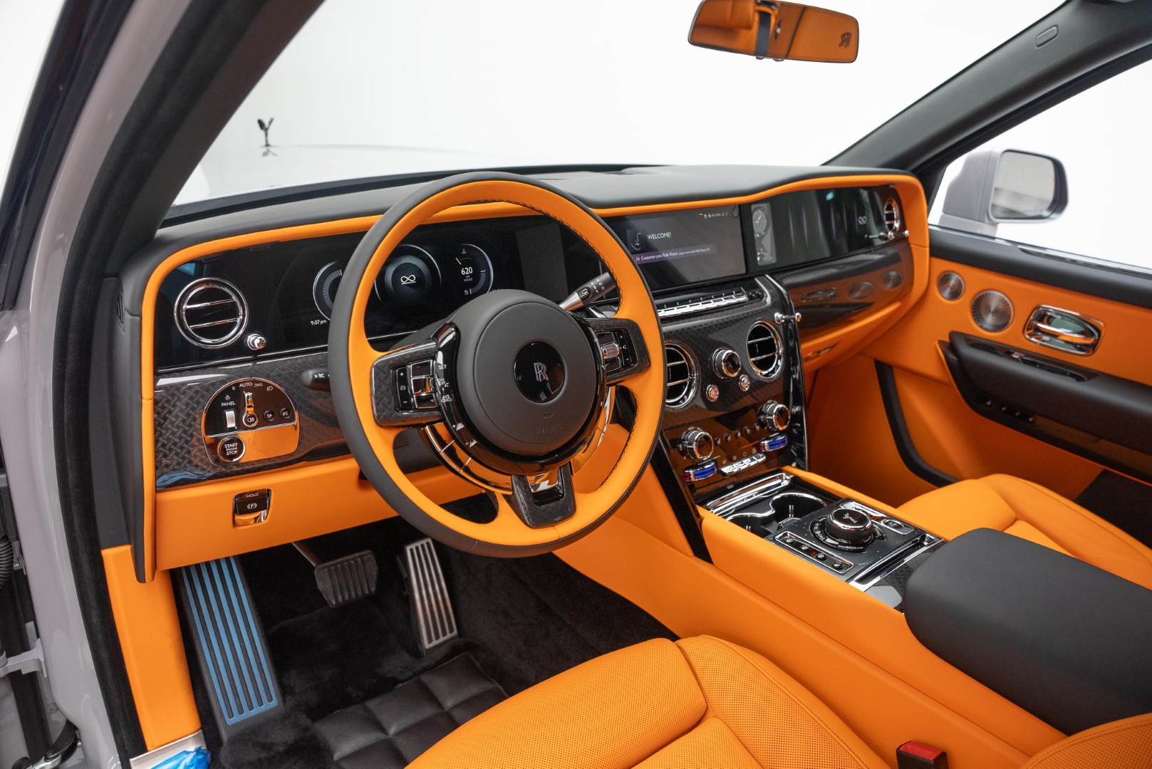 2025 ROLLS ROYCE CULLINAN BLACK BADGE.  BESPOKE SOUND SYSTEM. VIP REAR SEATS. WARRANTY & SERVICE 